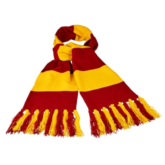 🧣Gryffindor Hogwarts Officially Licensed - Picture 9 of 10